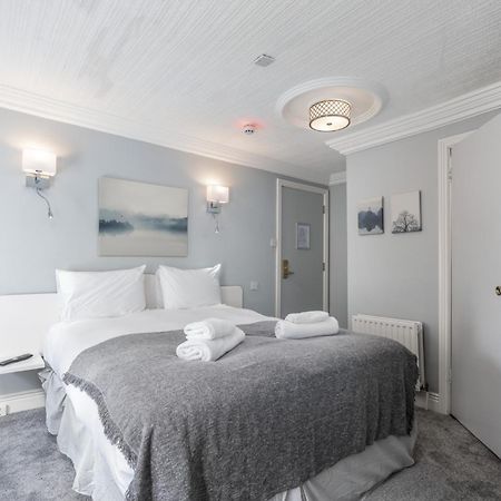 The Waterfront Townhouse Accommodation キルケニー エクステリア 写真
