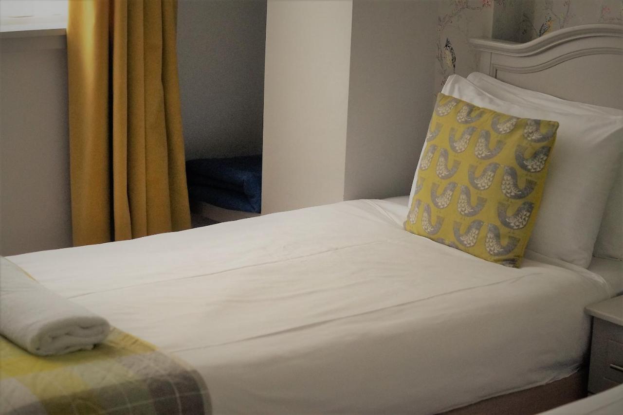 The Waterfront Townhouse Accommodation キルケニー エクステリア 写真